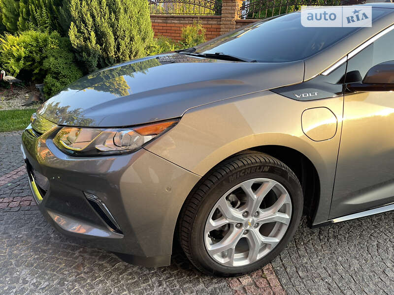 2017 chevrolet volt