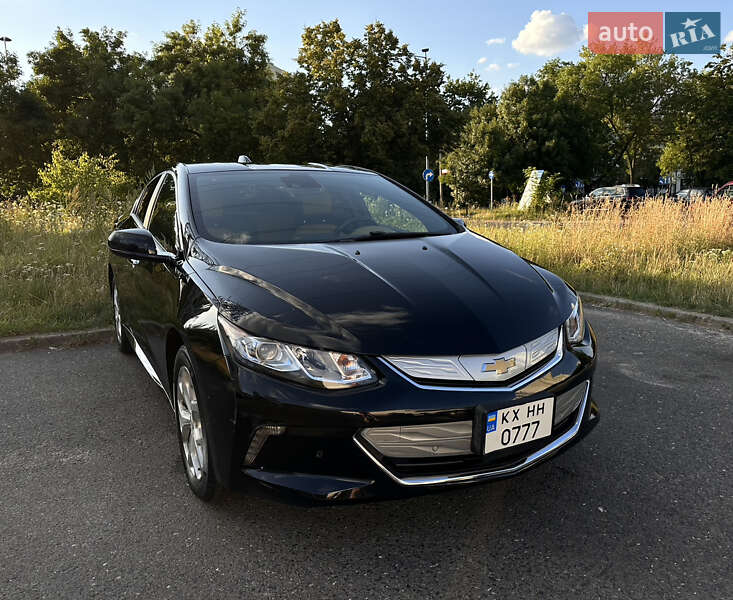 2017 chevrolet volt