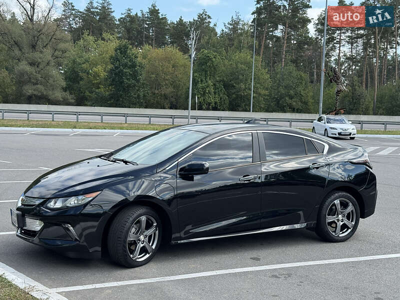 2017 chevrolet volt
