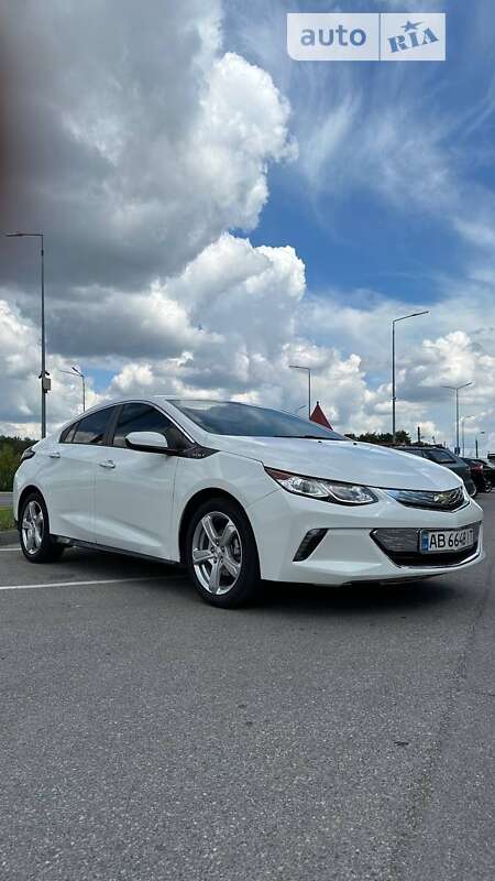 2017 chevrolet volt
