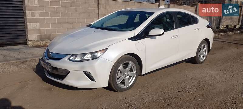 2017 chevrolet volt
