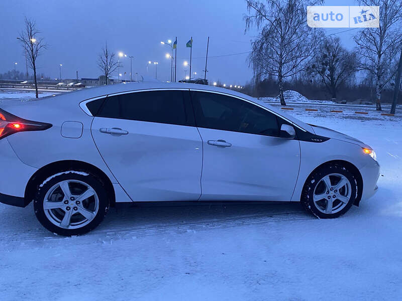 2018 chevrolet volt