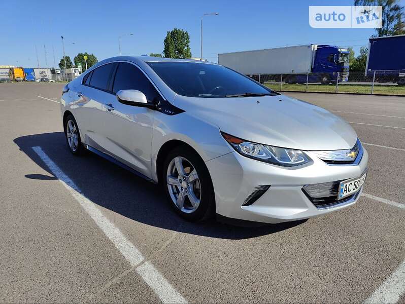 2017 chevrolet volt