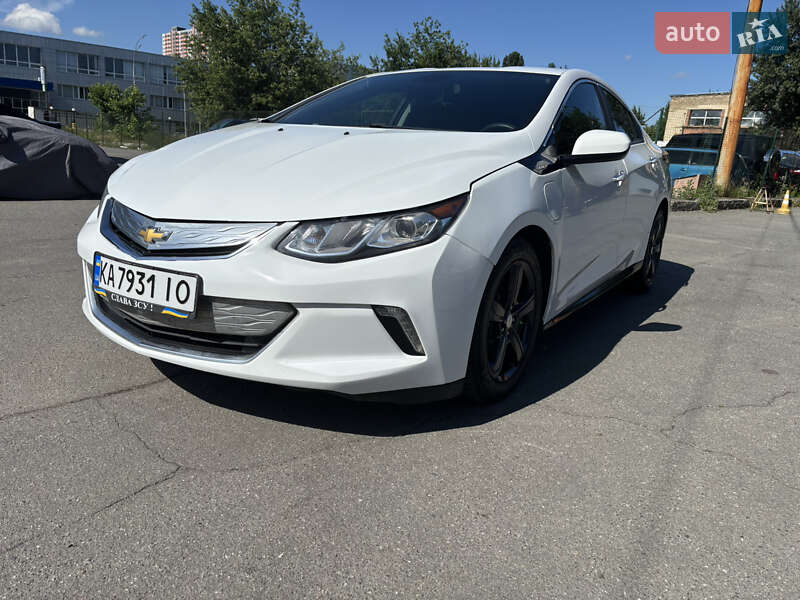 2017 chevrolet volt