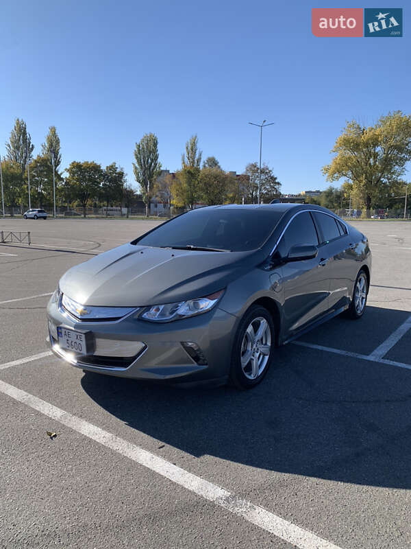 2017 chevrolet volt