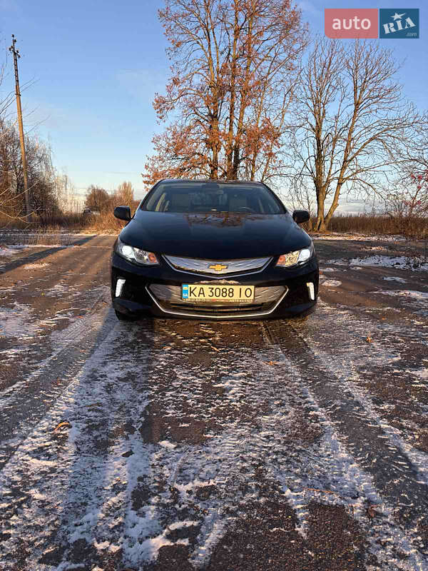 2017 chevrolet volt
