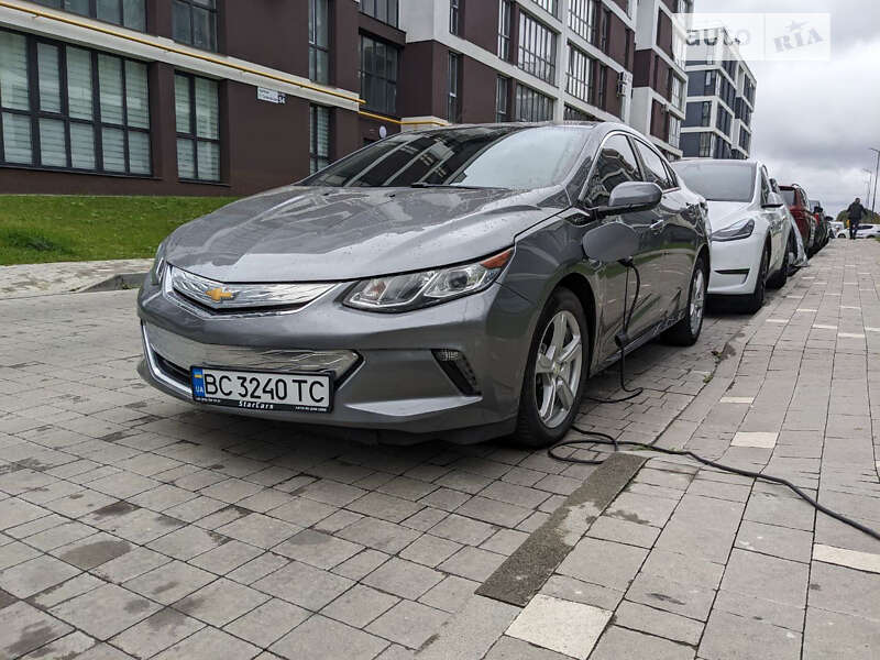 2018 chevrolet volt