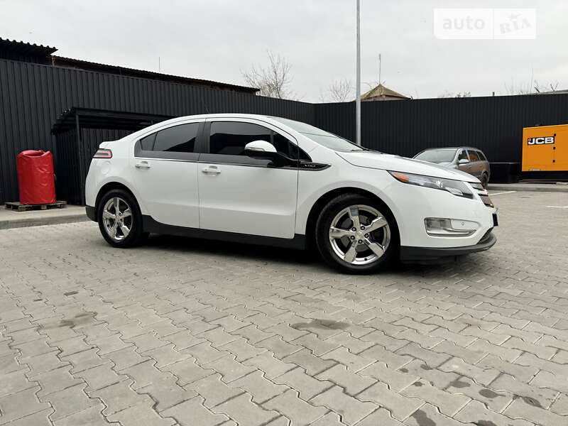 2011 chevrolet volt