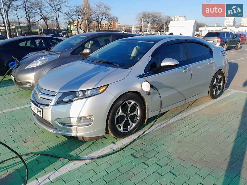 2011 chevrolet volt