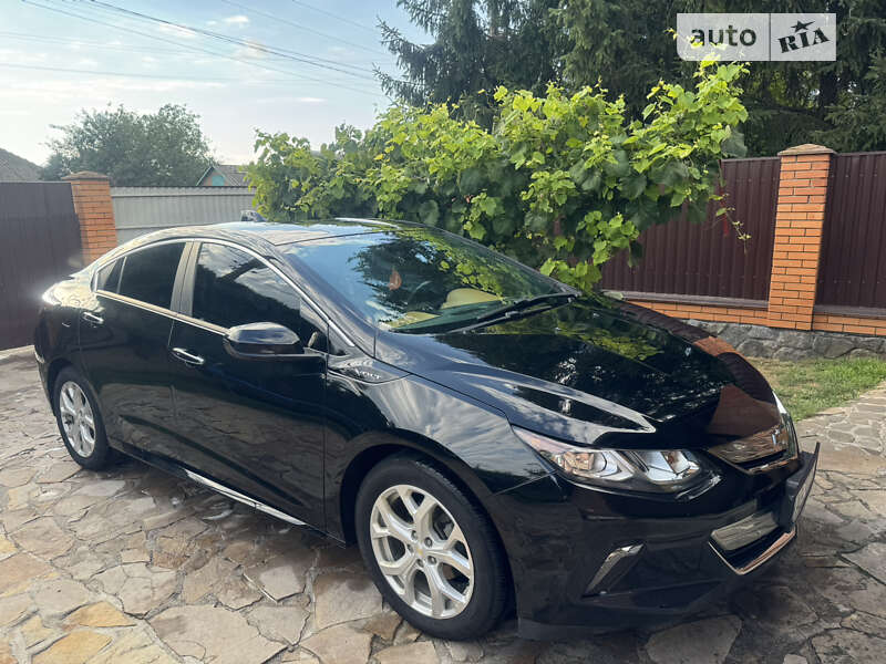 2017 CHEVROLET Volt