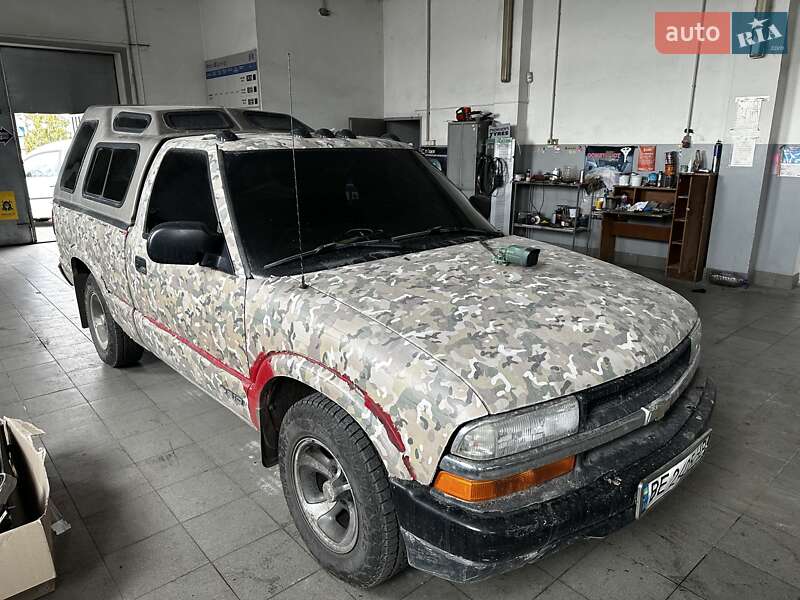 2000 chevrolet s 10