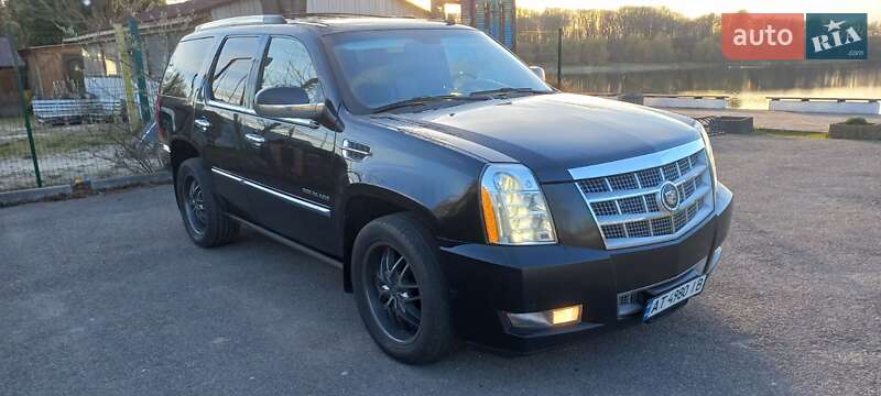2011 cadillac escalade
