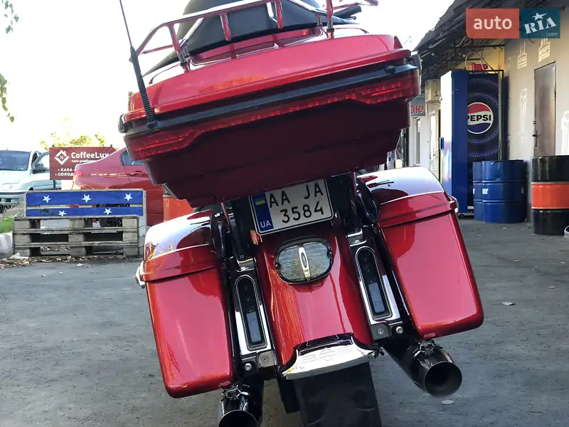 2017 harley-davidson flhtk