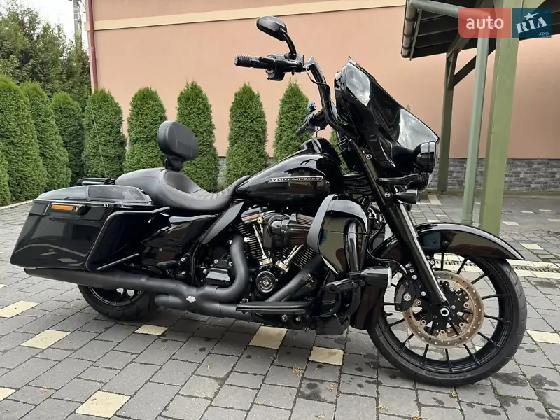 2018 harley-davidson flhxs touring street glide spesial