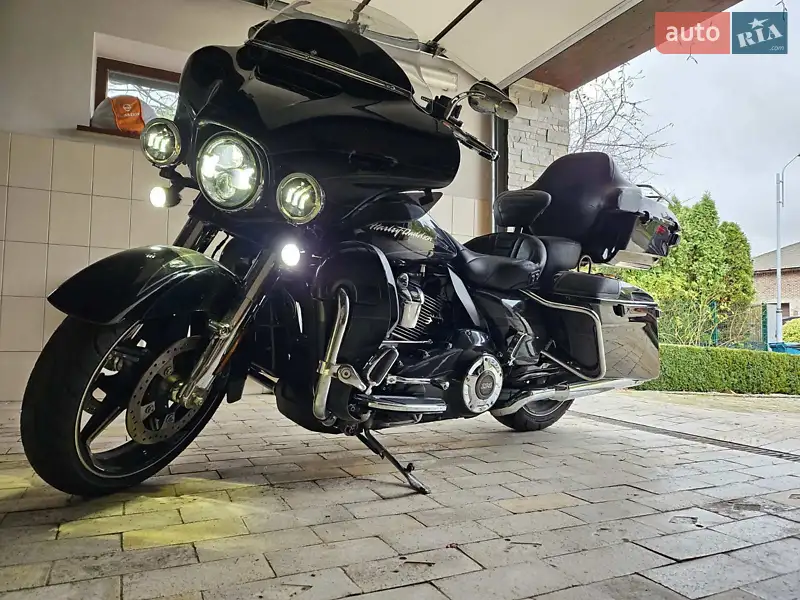 2017 harley-davidson flhxse