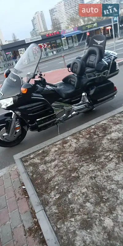 2009 honda gl1800