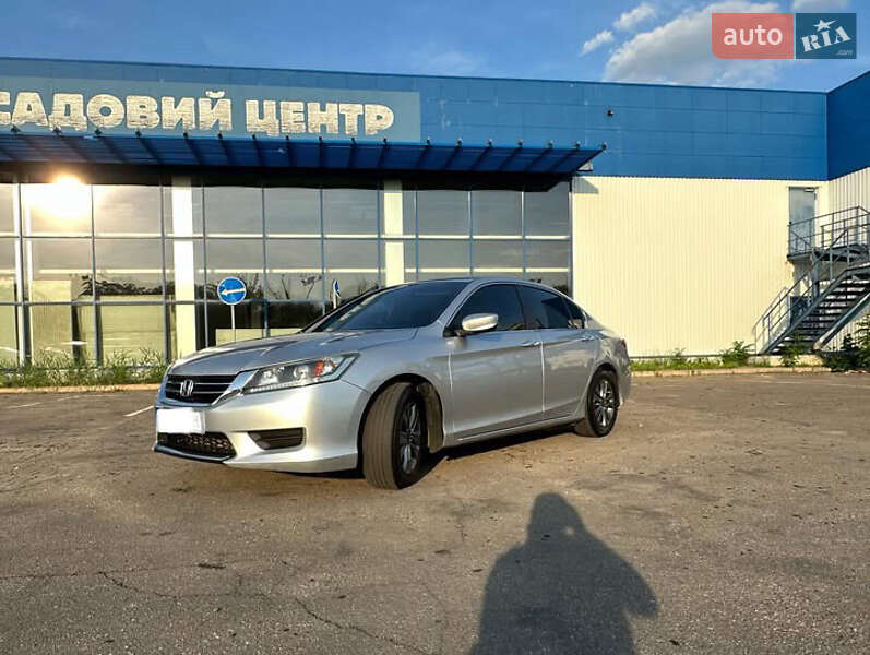 2013 HONDA Accord