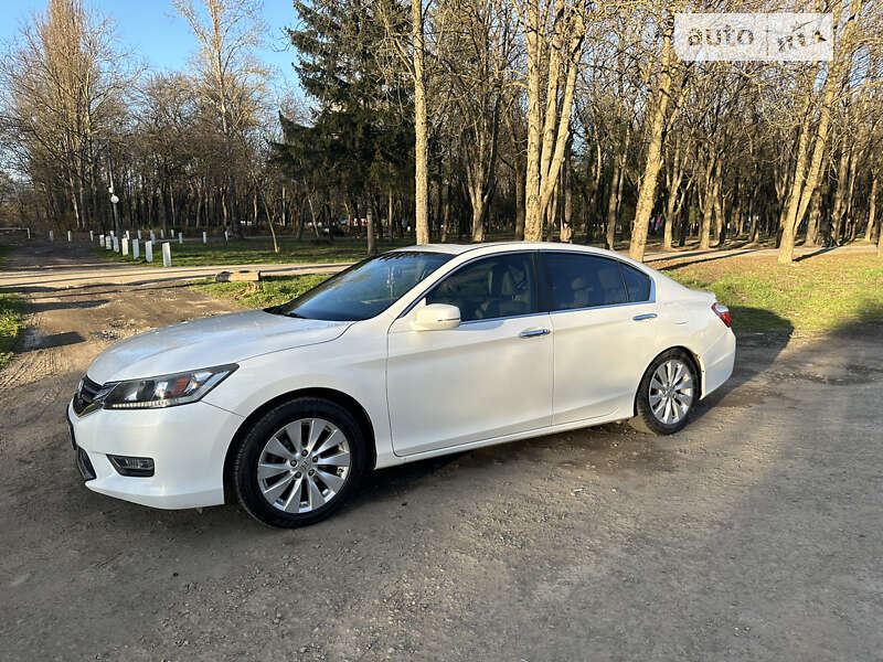2013 HONDA Accord