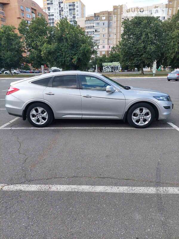 2011 honda crosstour