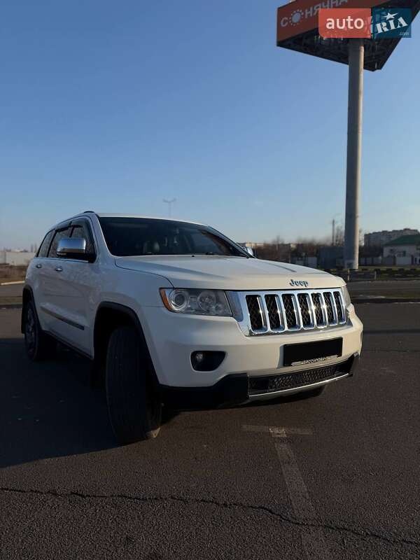 2011 jeep grand cherokee