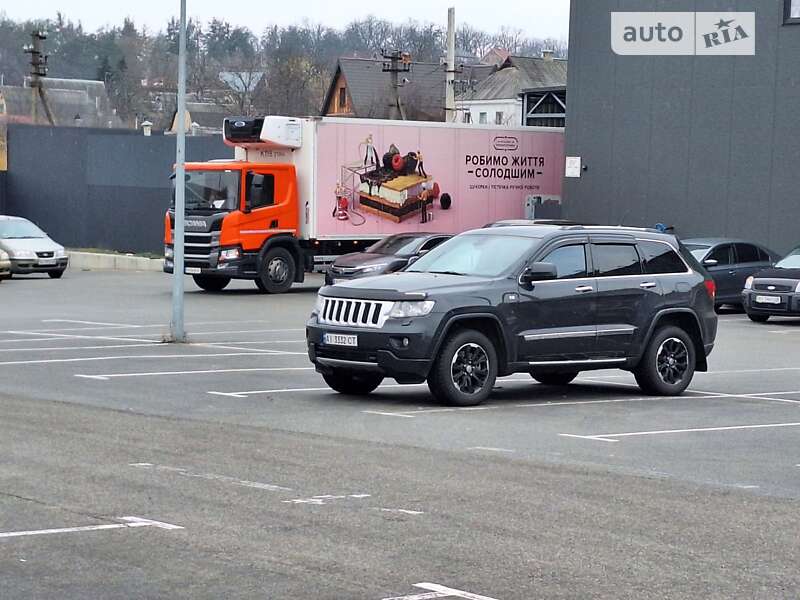2011 jeep grand cherokee