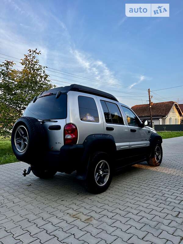 2003 jeep cherokee