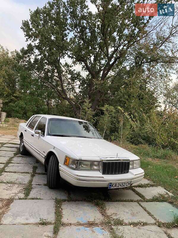 1992 lincoln town-car