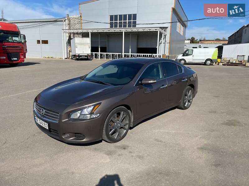 2013 nissan maxima