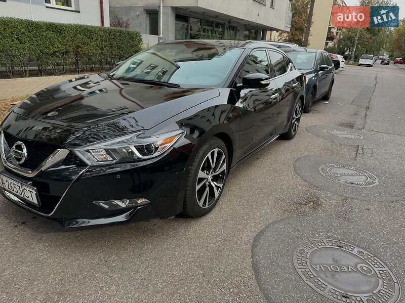 2018 nissan maxima