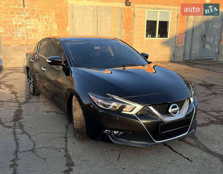 2018 nissan maxima