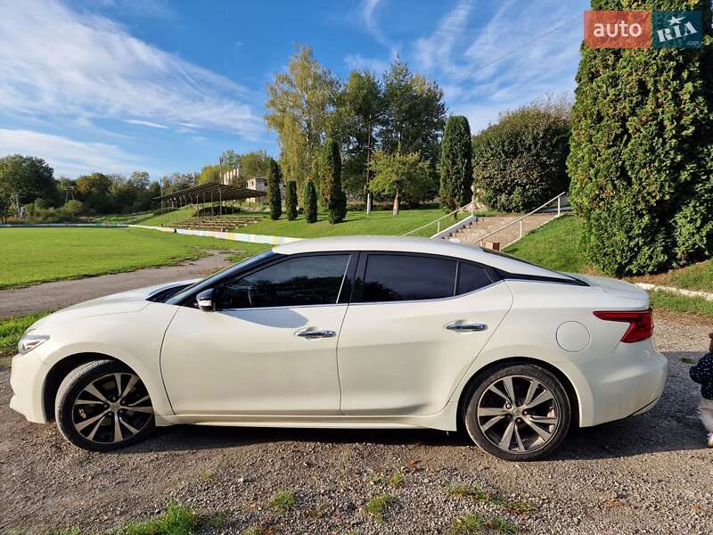 2018 nissan maxima