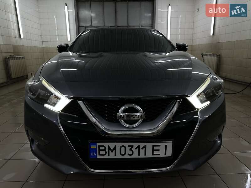 2017 nissan maxima