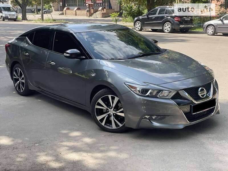 2018 nissan maxima