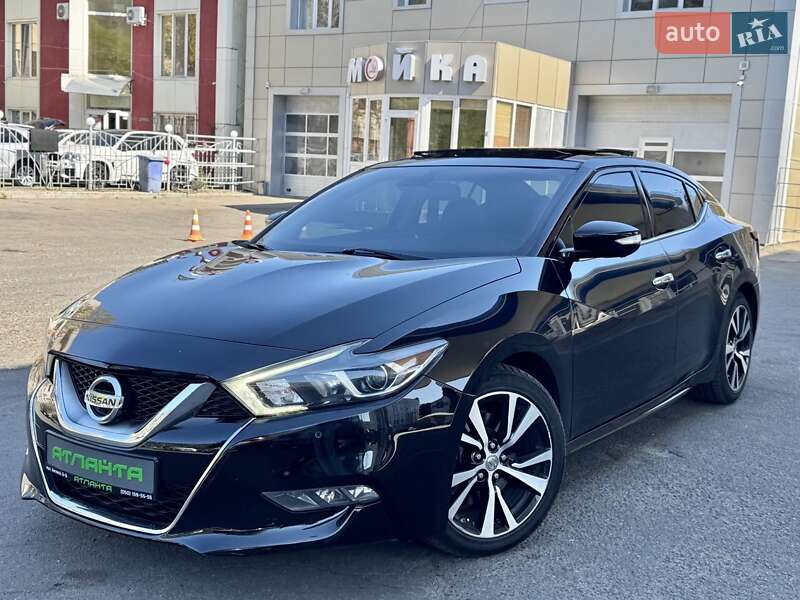 2016 NISSAN Maxima