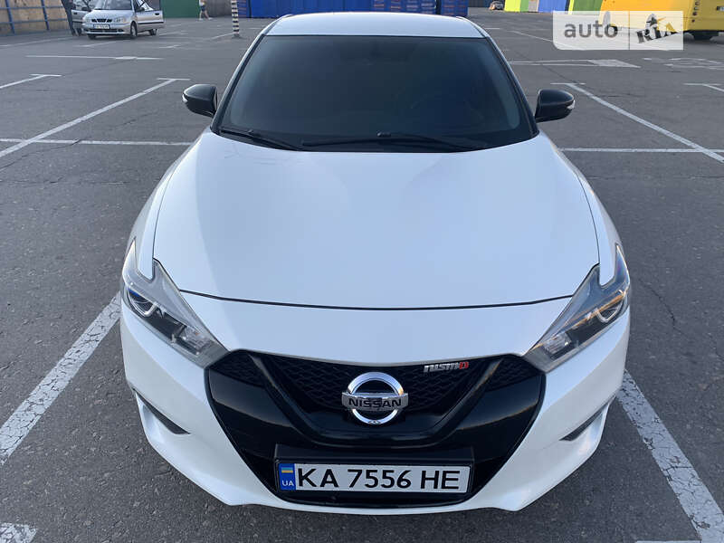 2015 nissan maxima