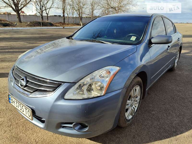 2012 nissan altima