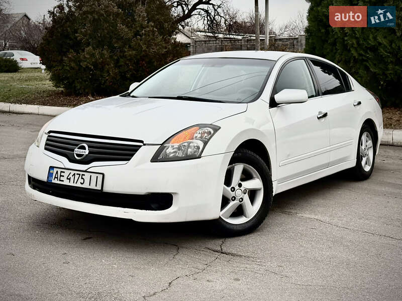2011 nissan altima
