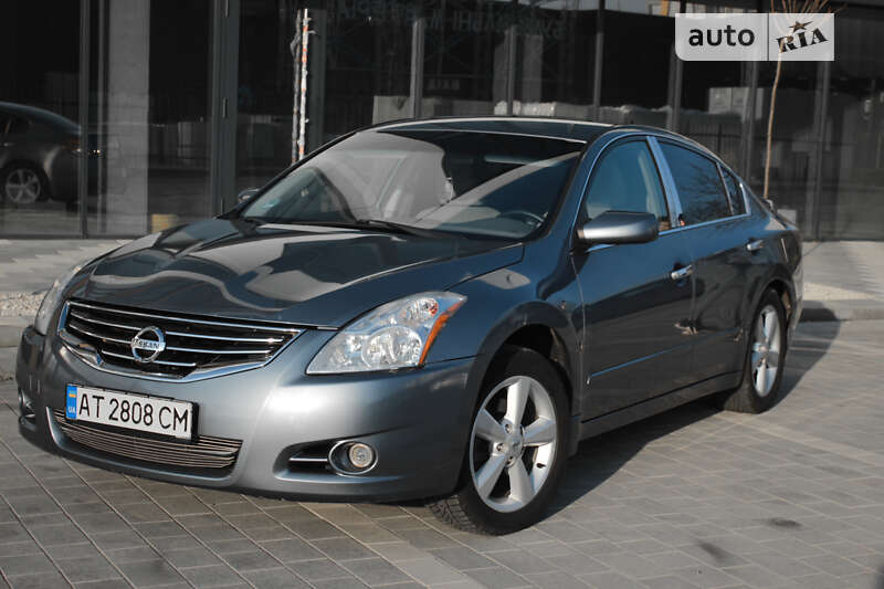 2010 nissan altima
