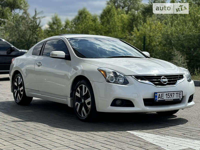 2010 nissan altima