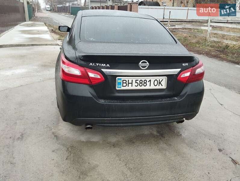 2016 nissan altima