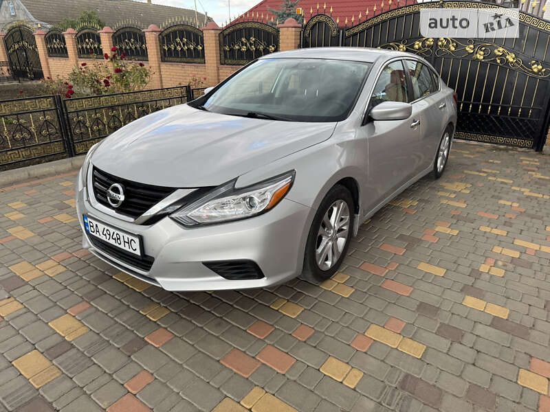 2017 nissan altima