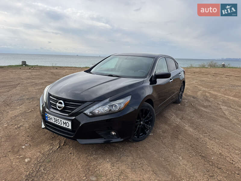 2017 nissan altima