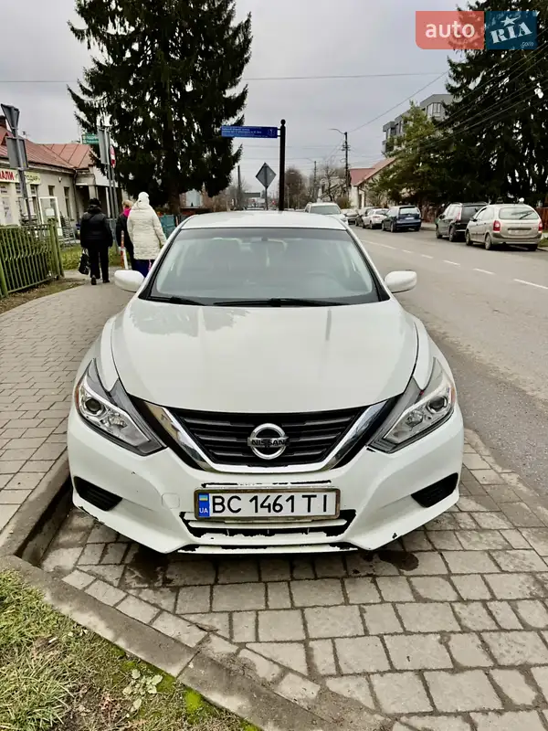 2016 nissan altima