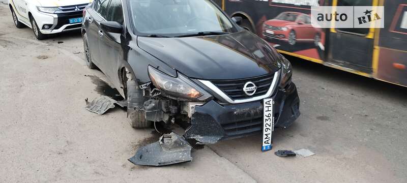 2016 nissan altima