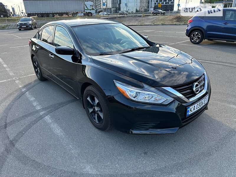 2016 nissan altima
