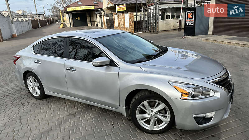 2012 nissan altima