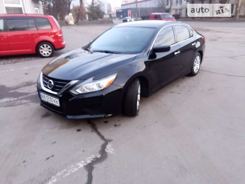2016 nissan altima