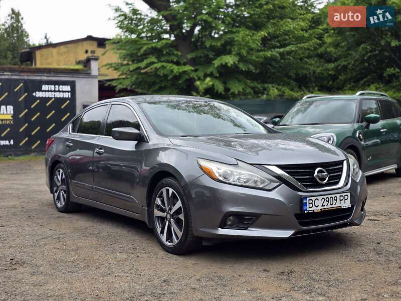 2016 nissan altima