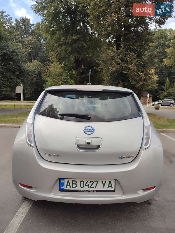 2014 nissan leaf