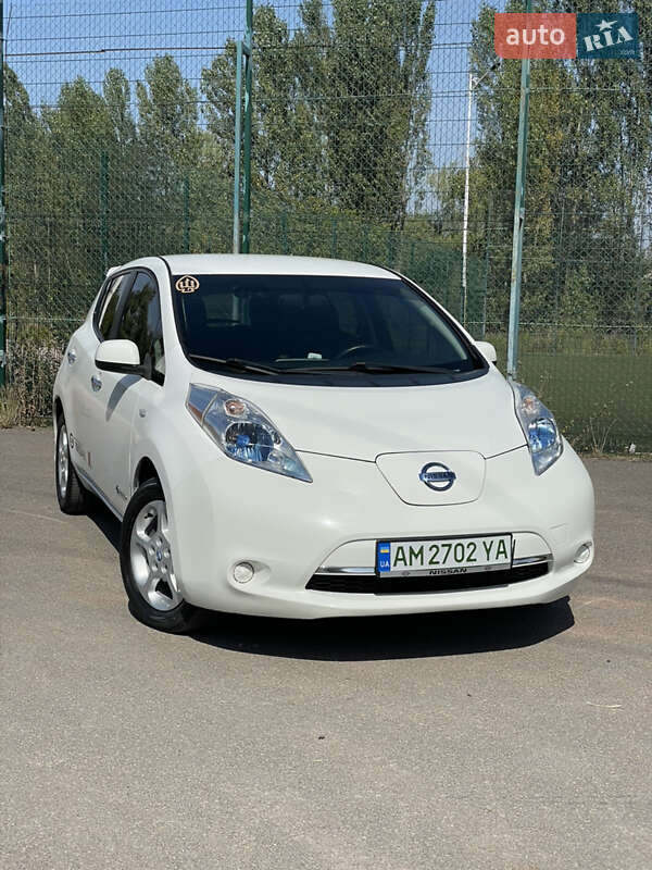 2014 nissan leaf